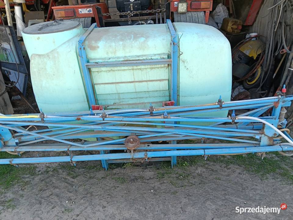 Opryskiwacz Berthoud Pulvasol 800L nieuszkodzony