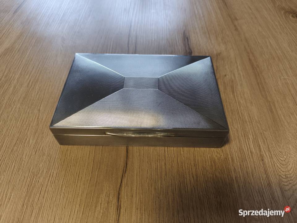 Stara srebrna papierośnica stołowa