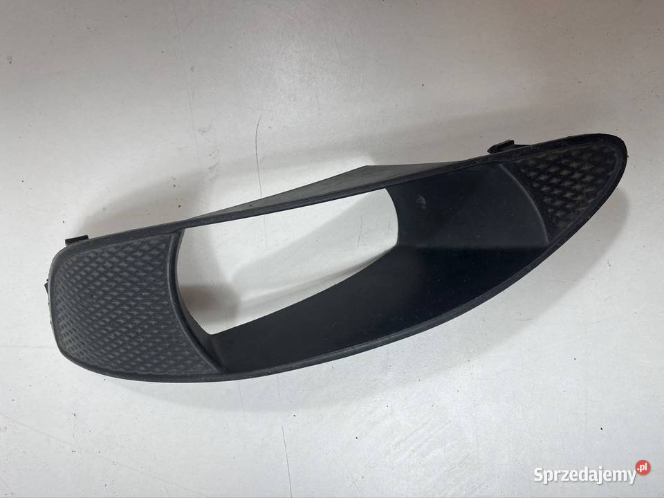 ZAŚLEPKA RAMKA HALOGENU LEWA COROLLA E12 0106 Międzychód