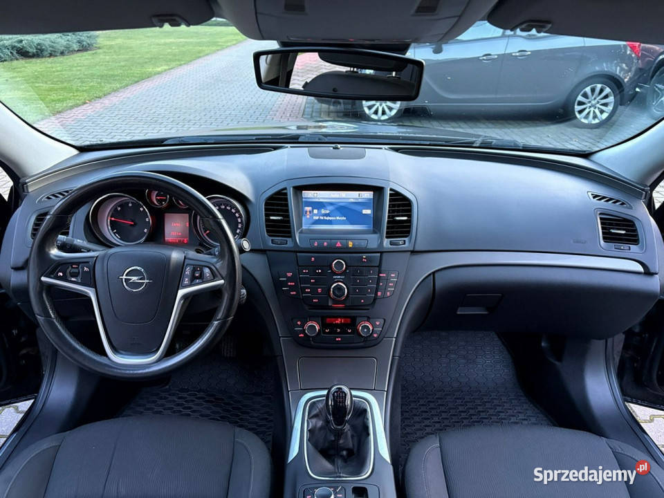 Opel Insignia sedan 20 CDTI 130 Xenony Hak A Zarejestrowany w Polsce mazowieckie Lipówki