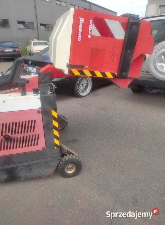 Zamiatarka szorowarka GUTBROD B 1320D Diesel Zbylitowska Góra