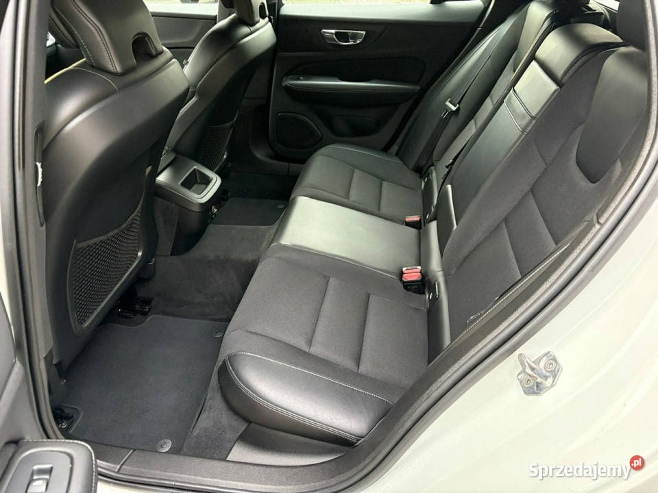 Volvo V60 T5 250 Podgrzewane fotele i kierownica Lipówki sprzedam