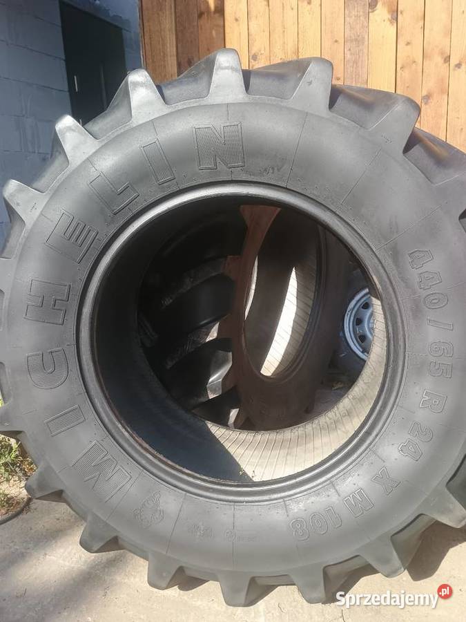 Opony 44065 R24 Michelin