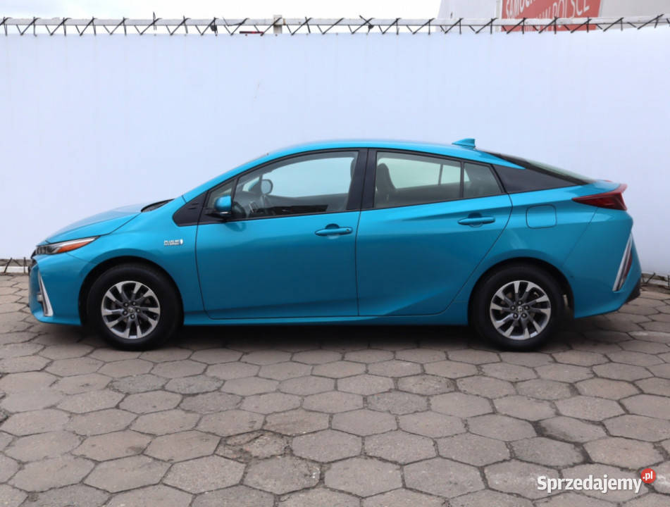 Toyota Prius 18 PHV