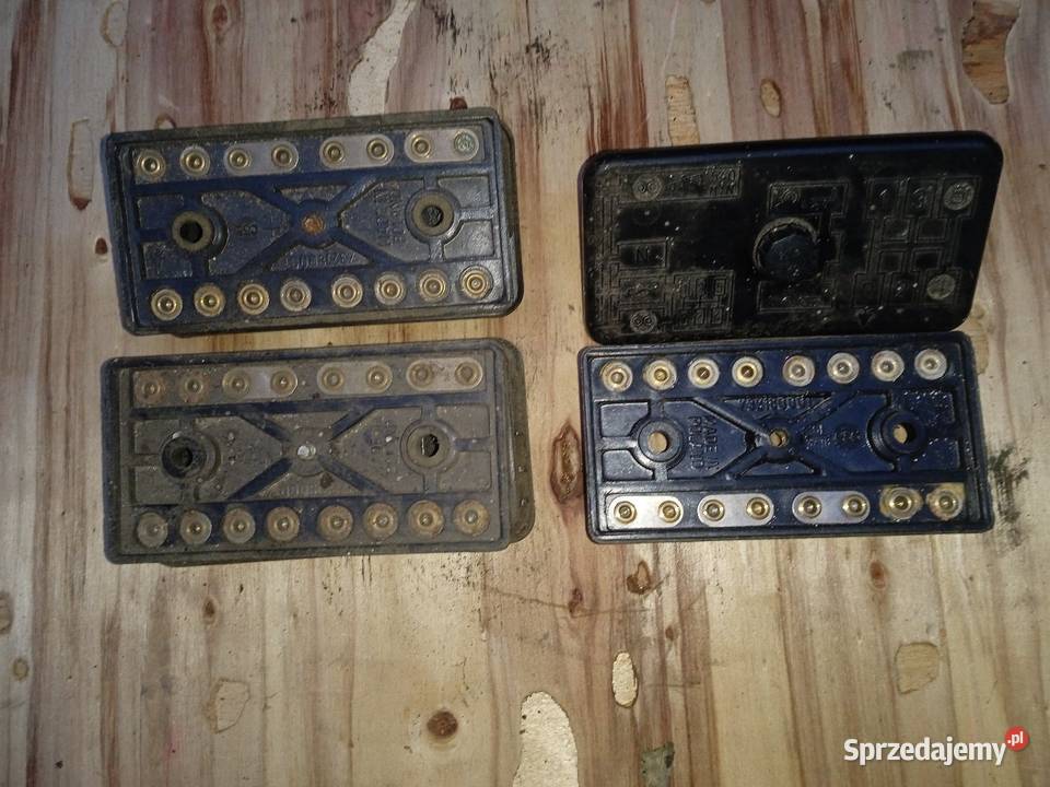 Skrzynka bezpieczników z czasów PRLu Ursus 4011 Ciągniki pomorskie Pruszcz Gdański