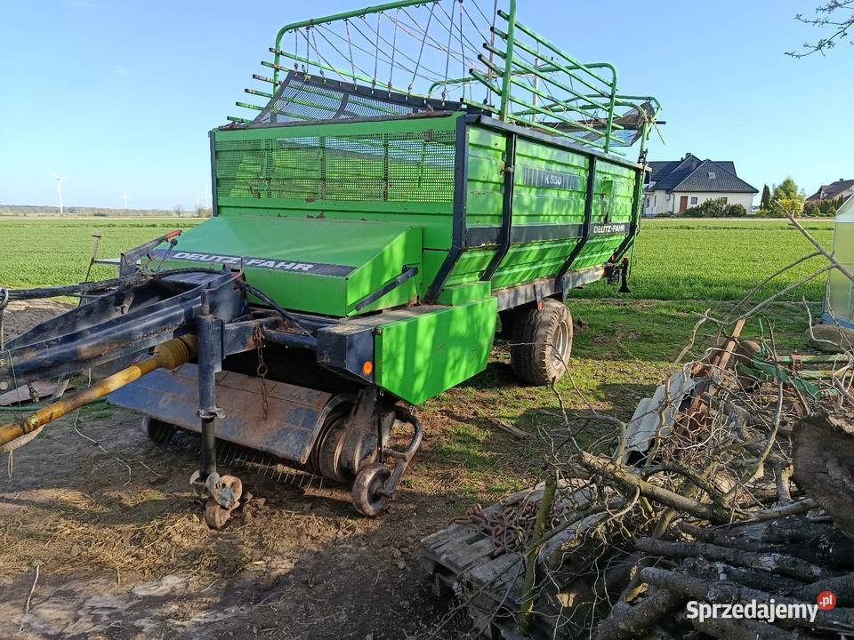 Przyczepa samozbierająca Deutz Fahr k550 Czarnożyły