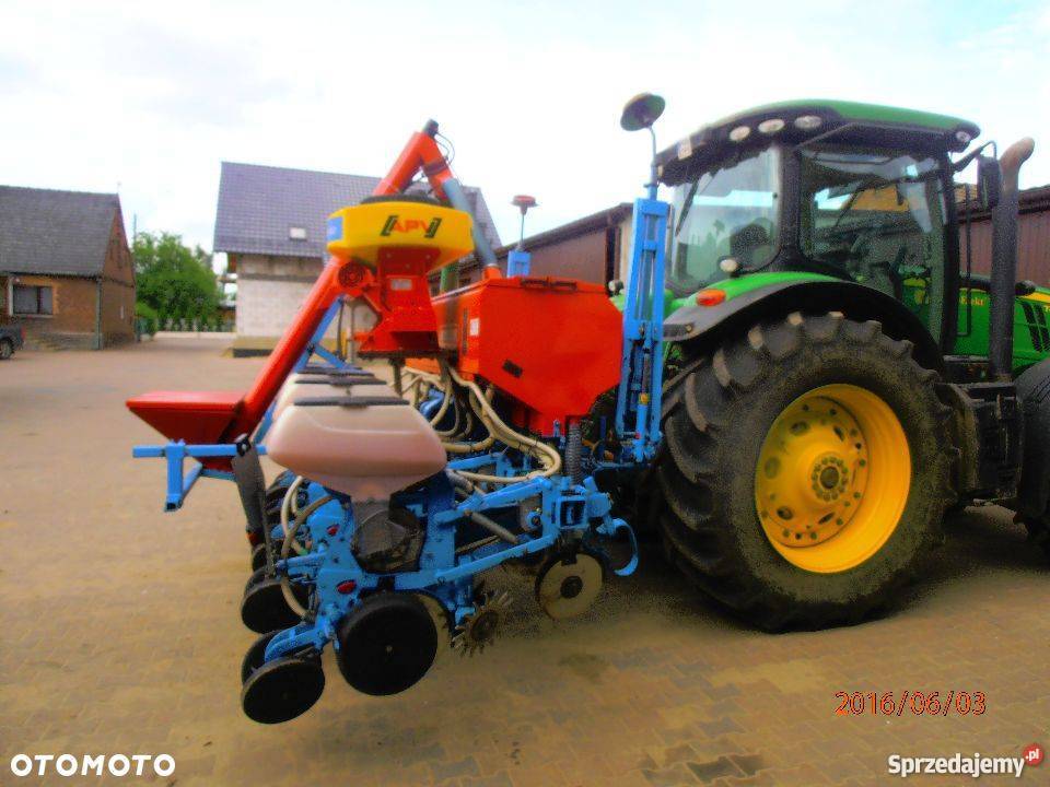 Siewnik punktowy do kukurydzy MONOSEM NG PLUS 6R Ostrów Wielkopolski