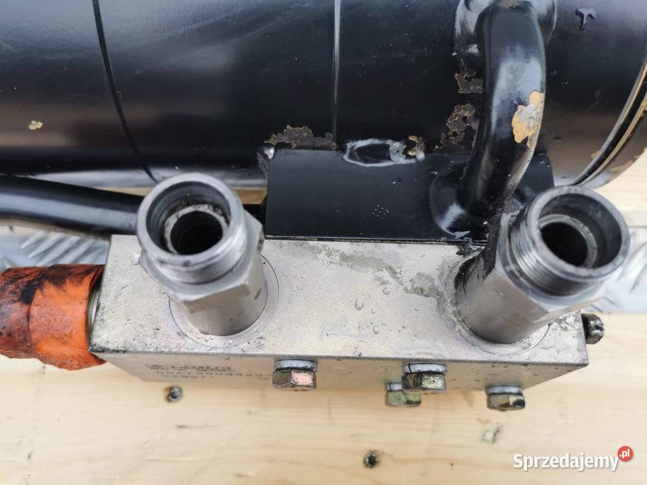 Siłownik wychyłu wideł Manitou MT 1740 Wilkowo