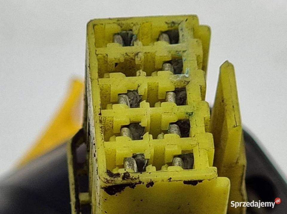 PRZEŁĄCZNIK SUZUKI GSR 600 LEWY Lipno