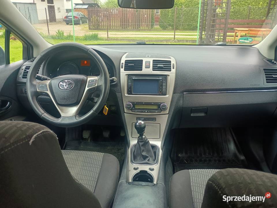 Toyota Avensis Kombi 22 D4D 150 D Sol 2011 manualna Dobieszyn