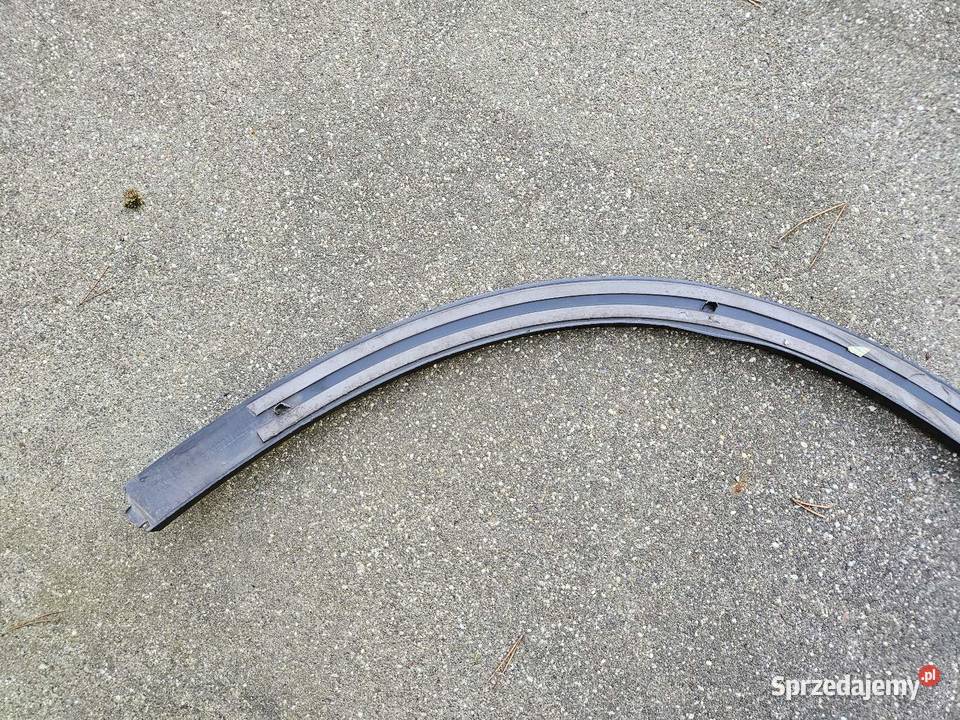 MERCEDES GLC W253 LISTWA BŁOTNIKA PRAWY PRZÓD Międzychód
