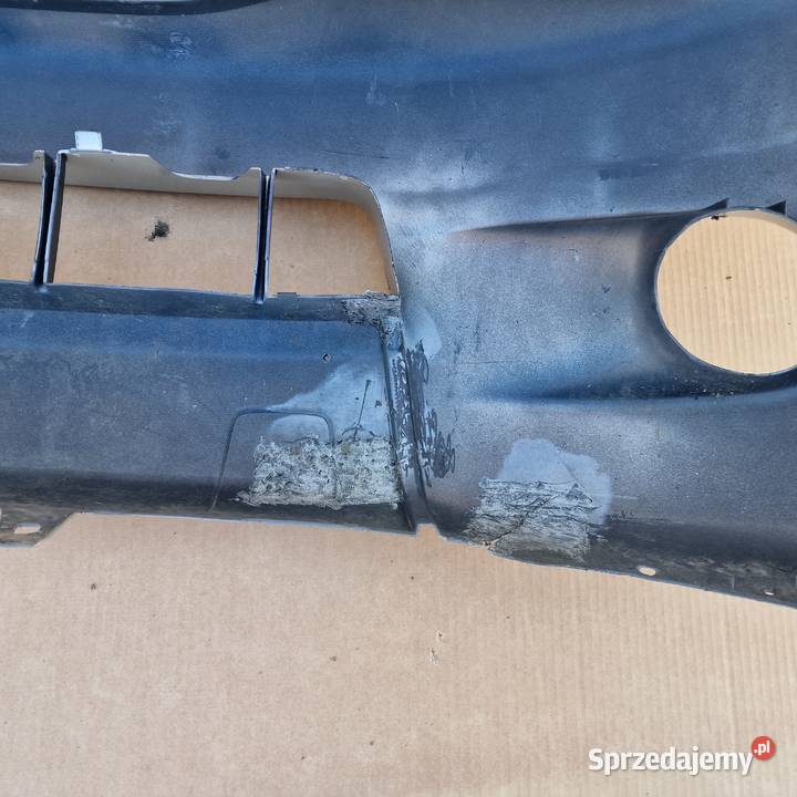 TOYOTA HILUX 0512 ZDERZAK PRZÓ PRZEDNI osobowe Bieleń