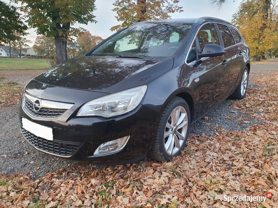 Opel Astra J benzyna 14 Turbo 140 2011 Gliwice