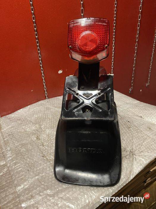 Honda CB 350 tylny błotnik nadkole lampa C246