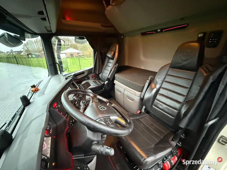 Ciagnik siodlowy 6x4 Scania Warszawa
