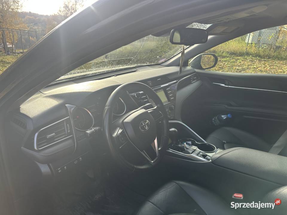 Toyota camry Stobierna