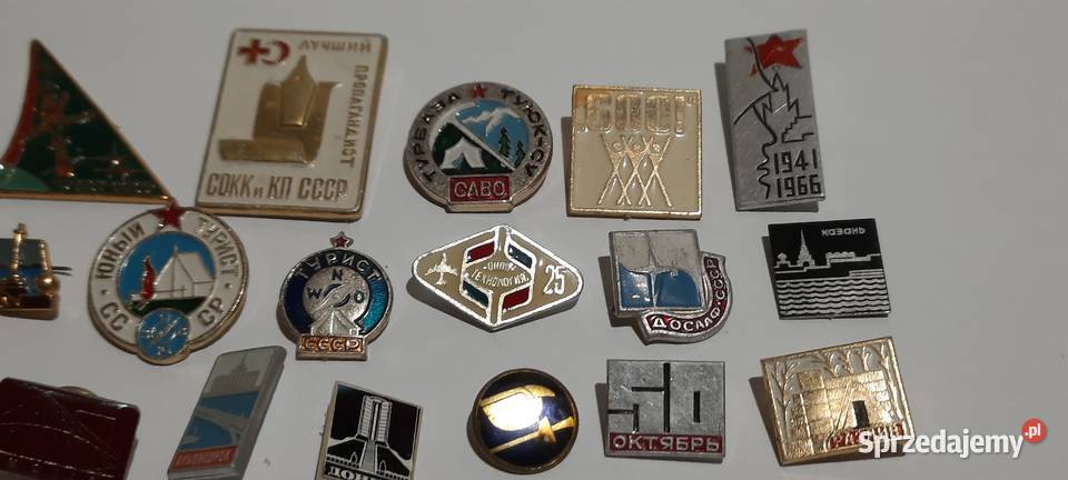odznaki przypinki 18 0511 Warszawa sprzedam