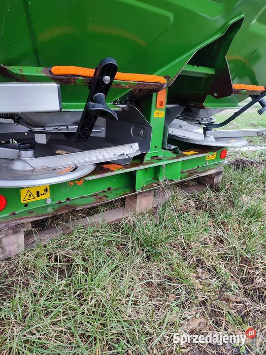 Rozsiewacz amazone m maxis 2500 nawozu Rozsiewacze nawozów Krzewo