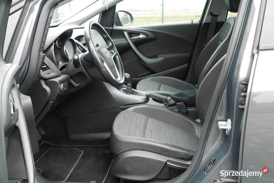 Opel astra 2016 16 16V Polski salon nowy rozrząd Słomniki