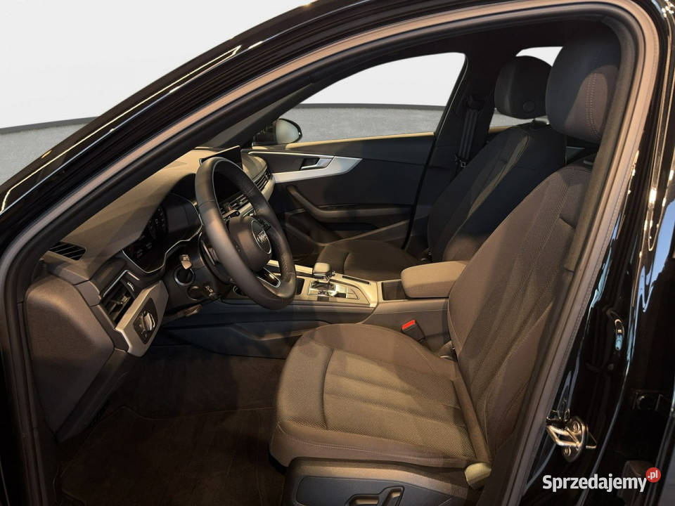Audi A4 Avant 40TDI 204 Stronic 2022 r salon I czarny A4 Myślenice