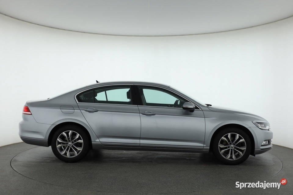 VW Passat 18 TSI benzyna Passat Piaseczno