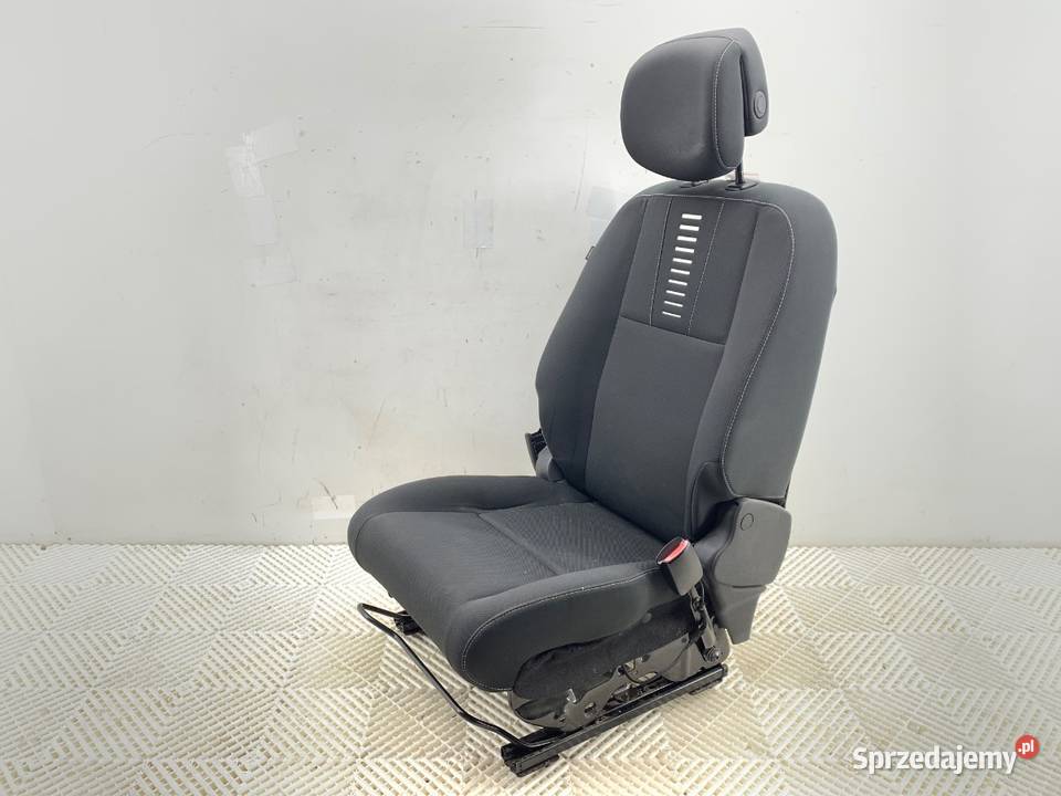 FOTEL PRAWY PRZÓD RENAULT MEGANE III Kombi podkarpackie