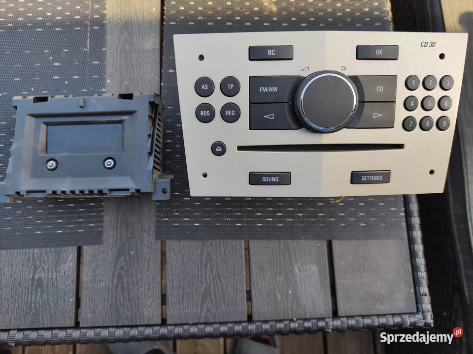 Radioodtwarzacz CD30 opel astra H Lublin sprzedam