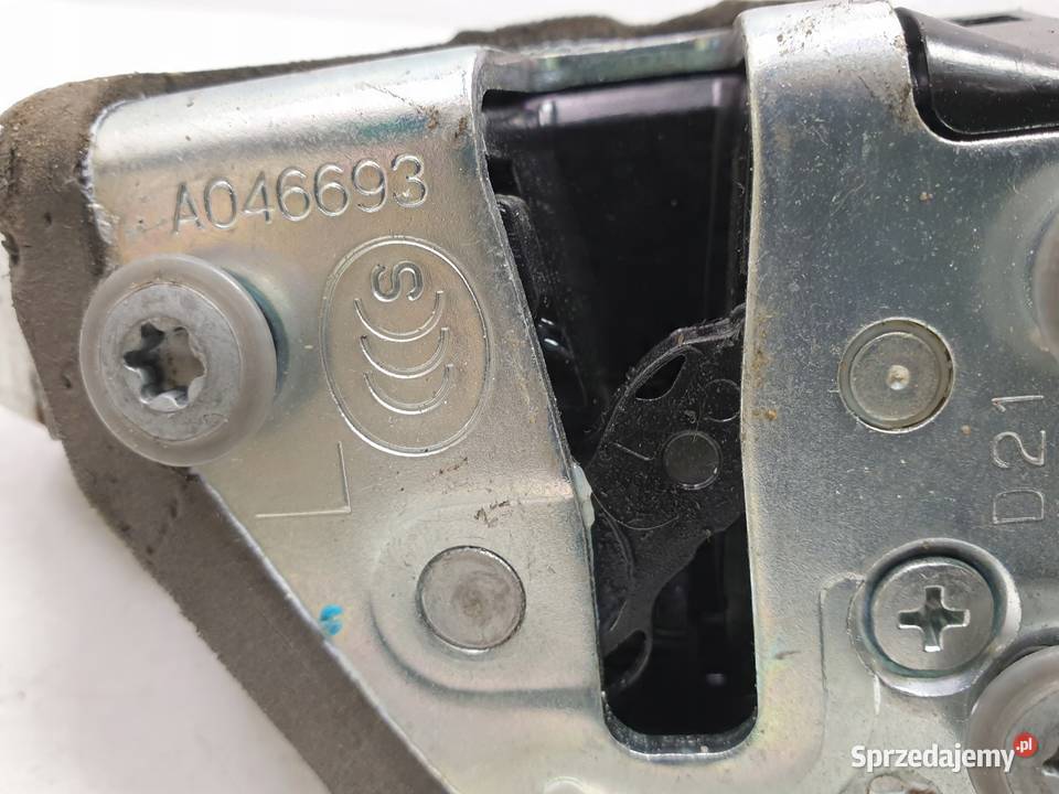 Toyota Land Cruiser 150 ZAMEK DRZWI lewy TYŁ Janów