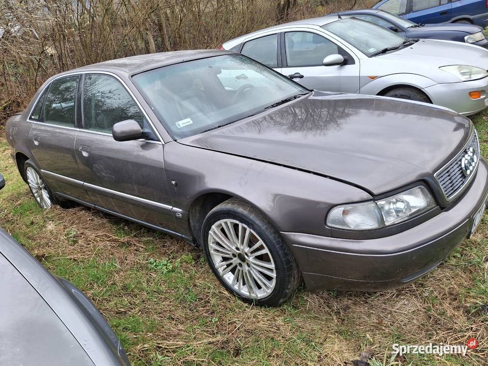 Audi A8 d2 37 V8 lpg recaro bez quattro światła przeciwmgielne Chojnik