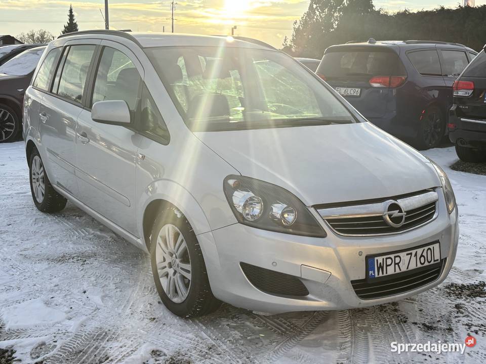 Opel Zafira manualna Paniówki sprzedam