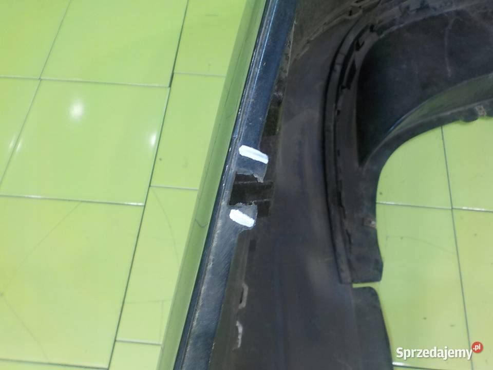 VW PASSAT B7 20 TDI 11r SEDAN 4D zderzak tyl Suków