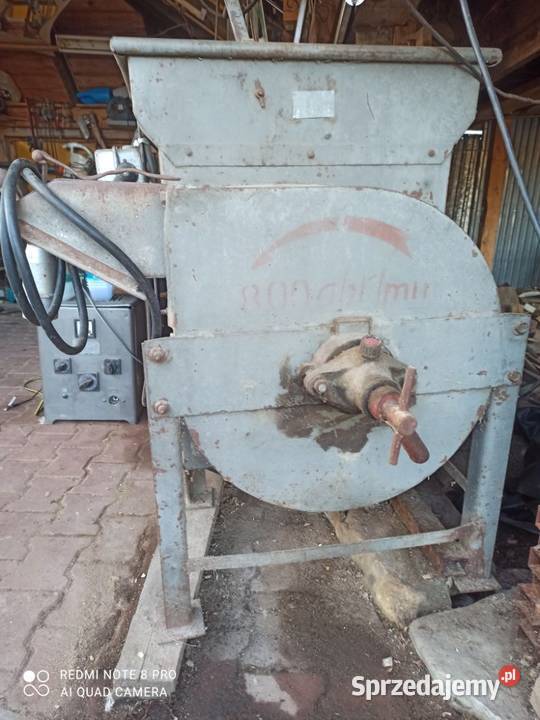 sprzedam młynek śrutownik do zboża Sułkowice