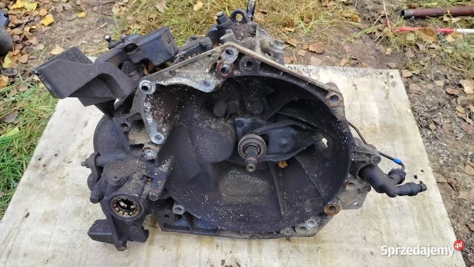 Skrzynia biegów Peugeot 307 16 osobowe sprzedam