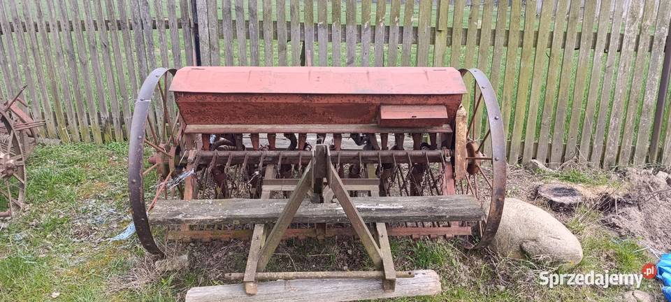 Siewnik zbożowy sprawny gotowy do pracy Iłża