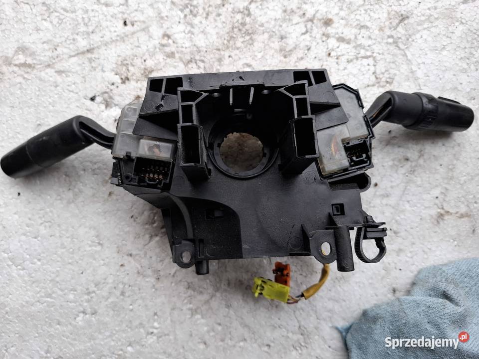Przełącznik Zespolony Pająk Mazda III 3 osobowe