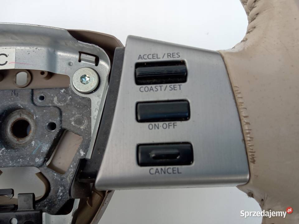 KIEROWNICA MULTIFUNKCYJNA JASNA NISSAN MURANO