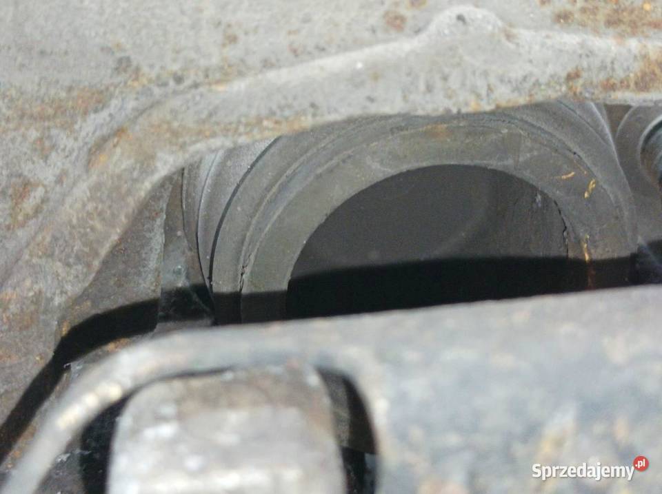 ZACISK HAMULCOWY PRAWY PRZÓD 20 D Bmw Seria 5 VI osobowe sprzedam