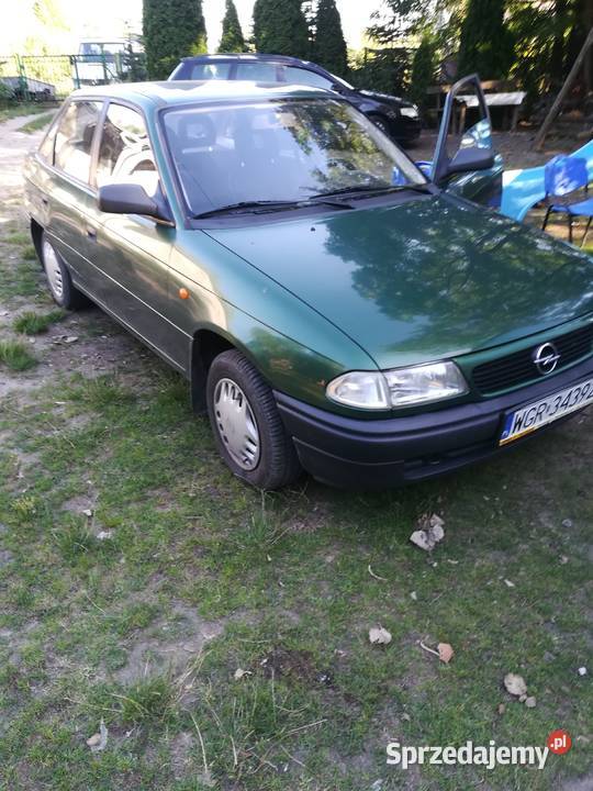 Sprzedam Opla Astrę clasic Józefów