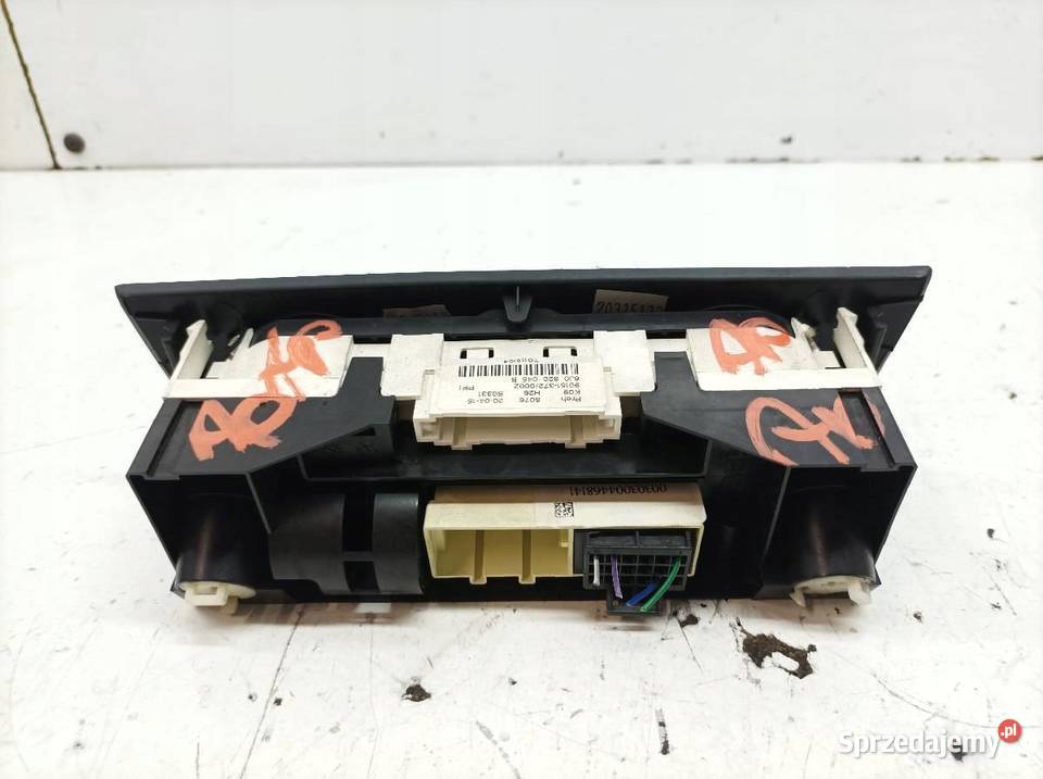 PANEL NAWIEWU AC MAN 6J0820045B Seat Ibiza IV Wyposażenie wnętrza