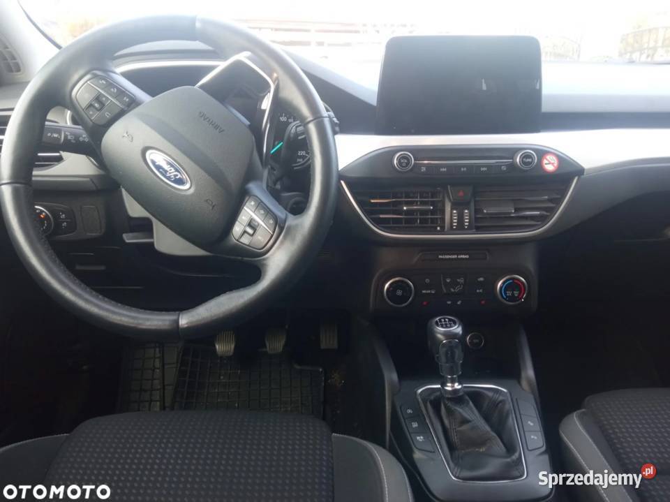 Ford Focus 10 EcoBoost Gold X ASS podgrzewane fotele Jasło
