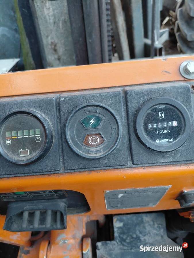 Wuzek widłowy toyota elektryczny