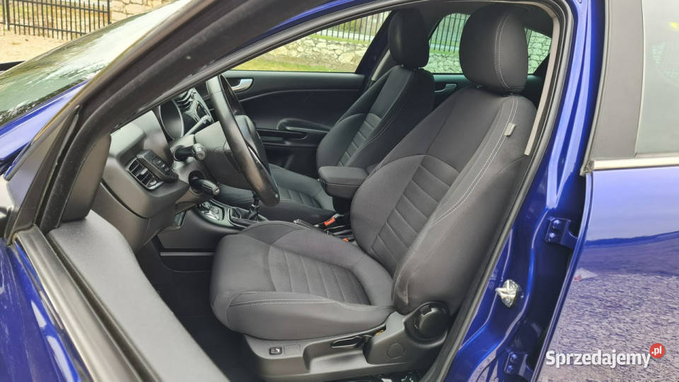 Alfa Romeo Giulietta 16 JTDm 120 Navi DNA światła LED Chmielnik