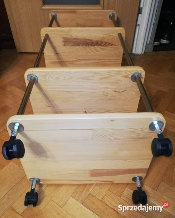 Regalik 4 poziomowy na kółkach drewno sosno sprzedam