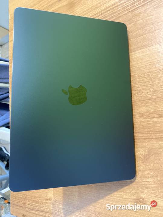 MacBook AIR M2 w idealnym stanie na gwarancji Apple pomorskie Gdańsk sprzedam