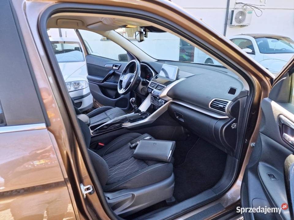 Mitsubishi Eclipse Cross 15 Benzyna Bogate kurtyny powietrzne