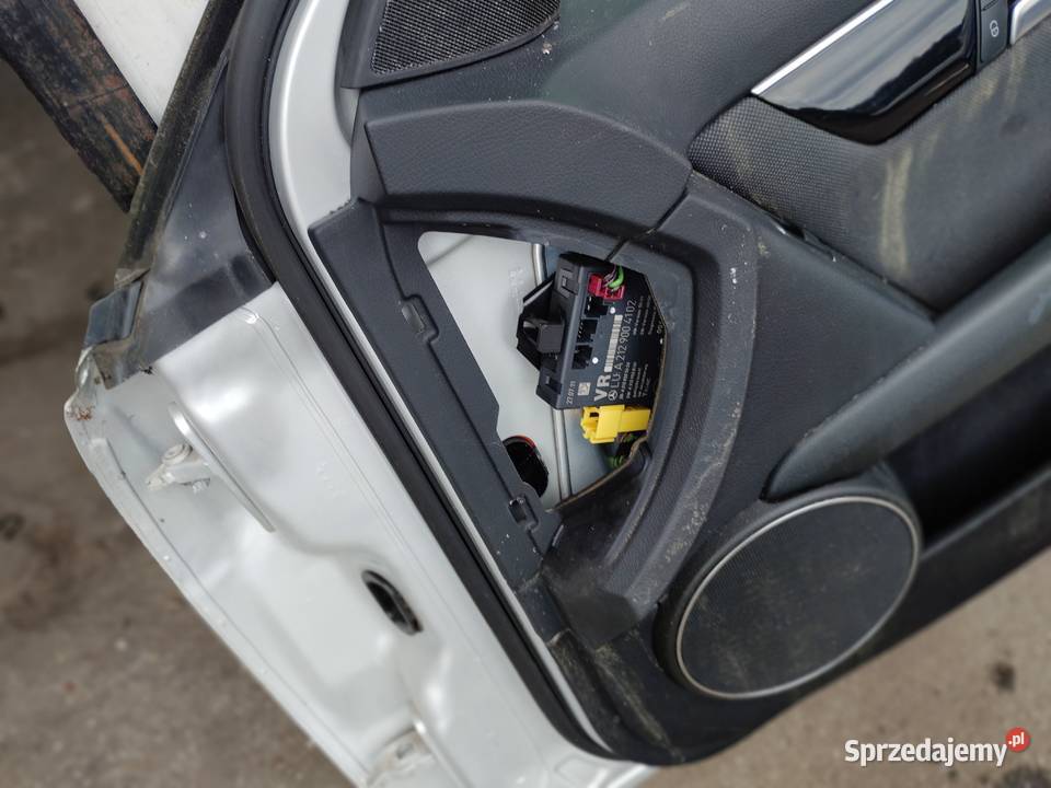 DRZWI PRAWY PRZÓD MERCEDES W204 KOMBI LAKIER 775 Międzychód