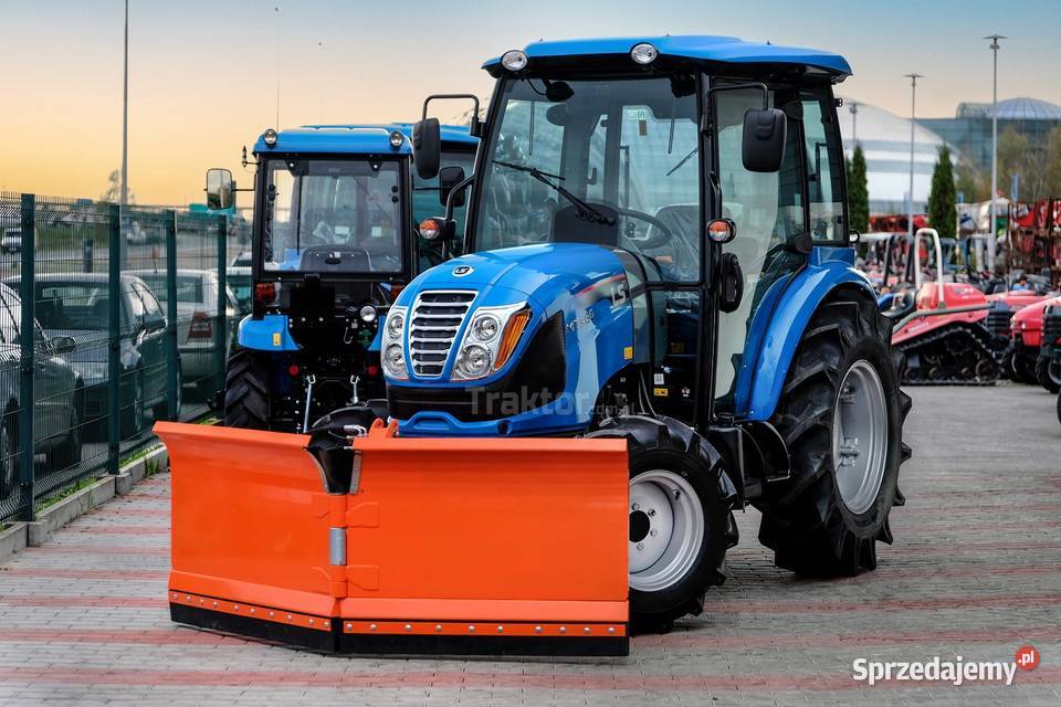 LS Tractor MT360 MEC 4x4 57 CAB pług do śniegu Tajęcina