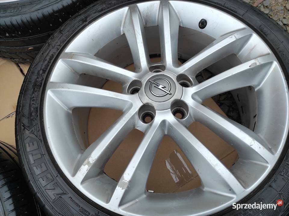 Felgi Opel 17 5x110 7Jx17 ET44 Kompletopony Ustrzyki Dolne
