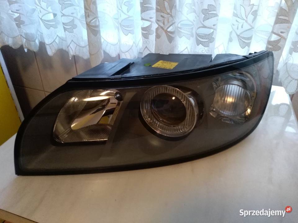 Sprzedam lampy Volvo lewa prawa Rok produkcji 2006 Chojnice