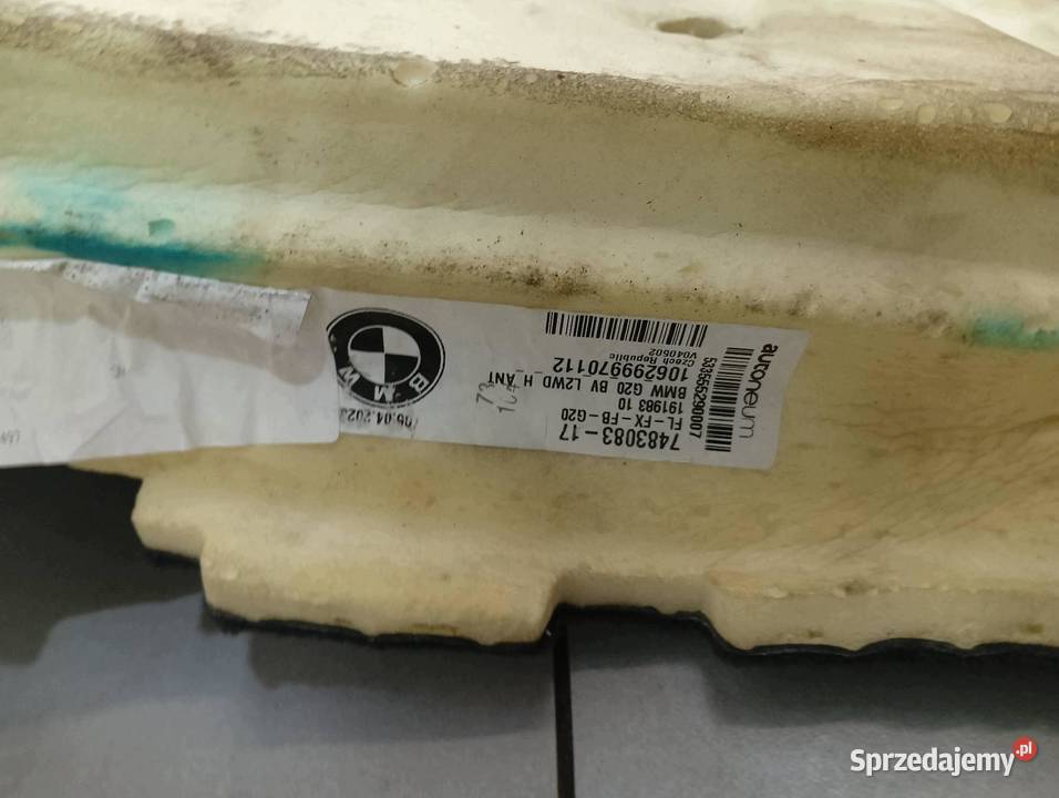 WYKŁADZINA WNĘTRZA DYWAN PODŁOGA PRZÓD TYŁ KPL Rok produkcji 2023